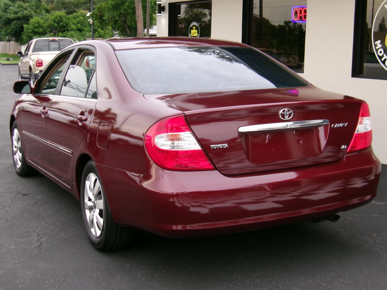 Toyota Camry LE 2002