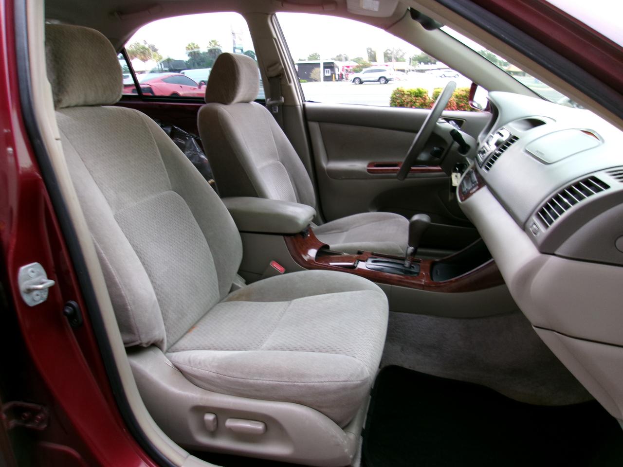 Toyota Camry LE 2002