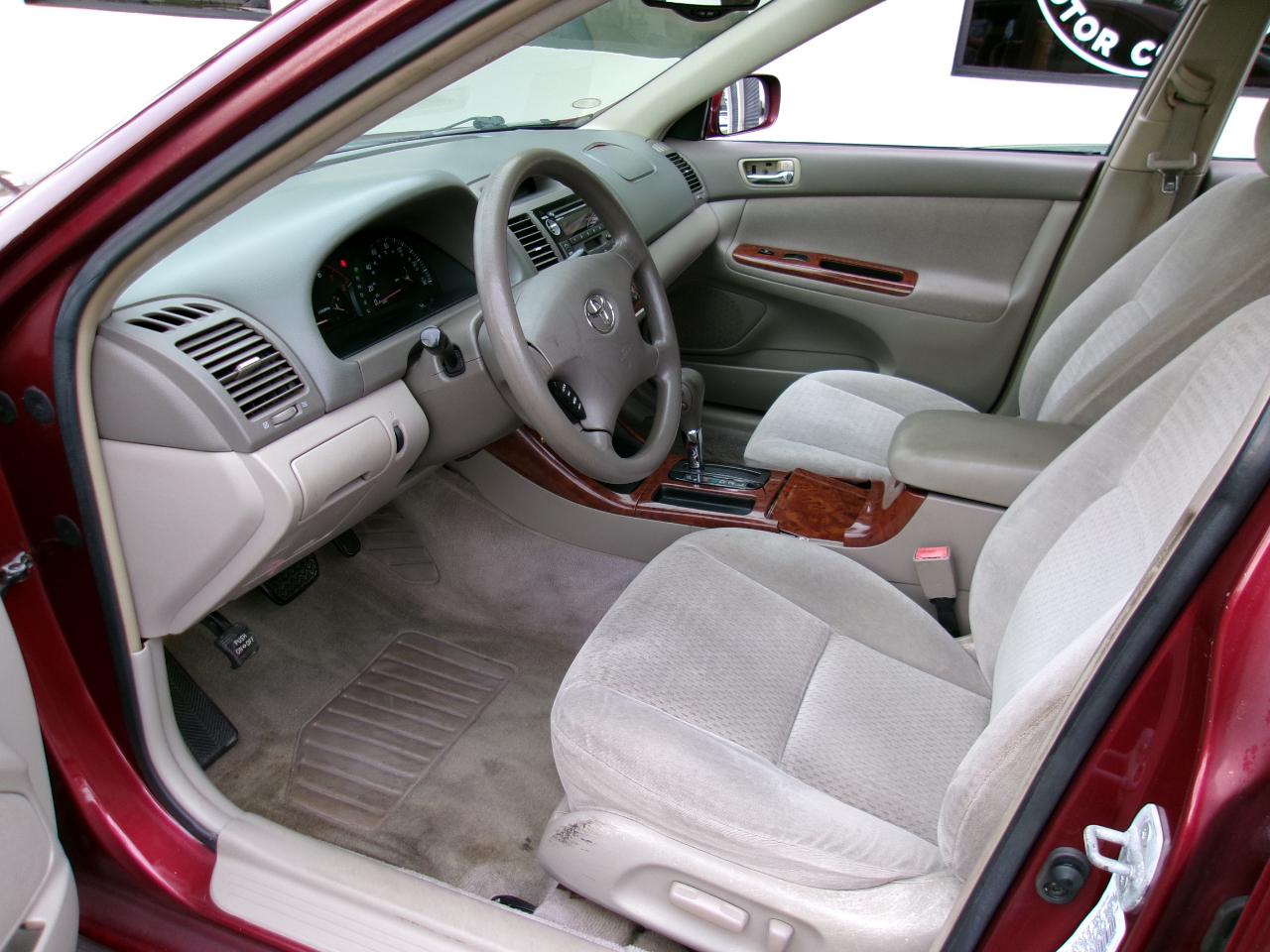 Toyota Camry LE 2002