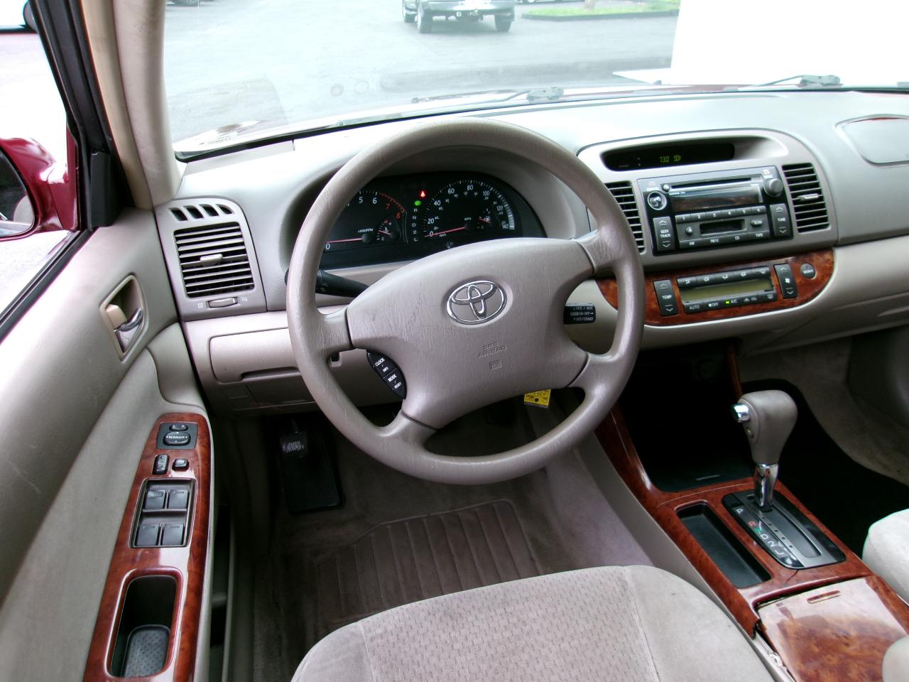 Toyota Camry LE 2002