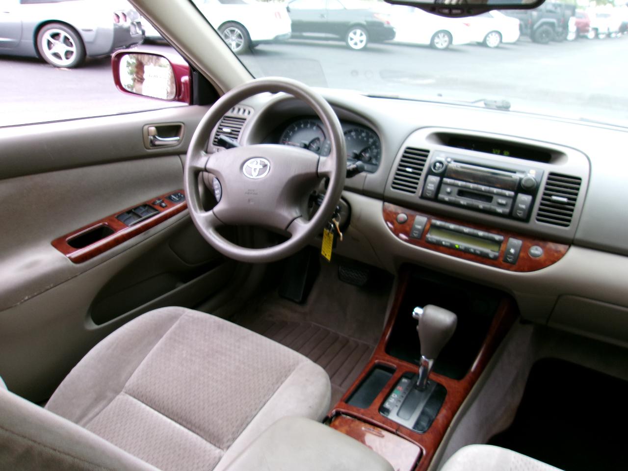 Toyota Camry LE 2002
