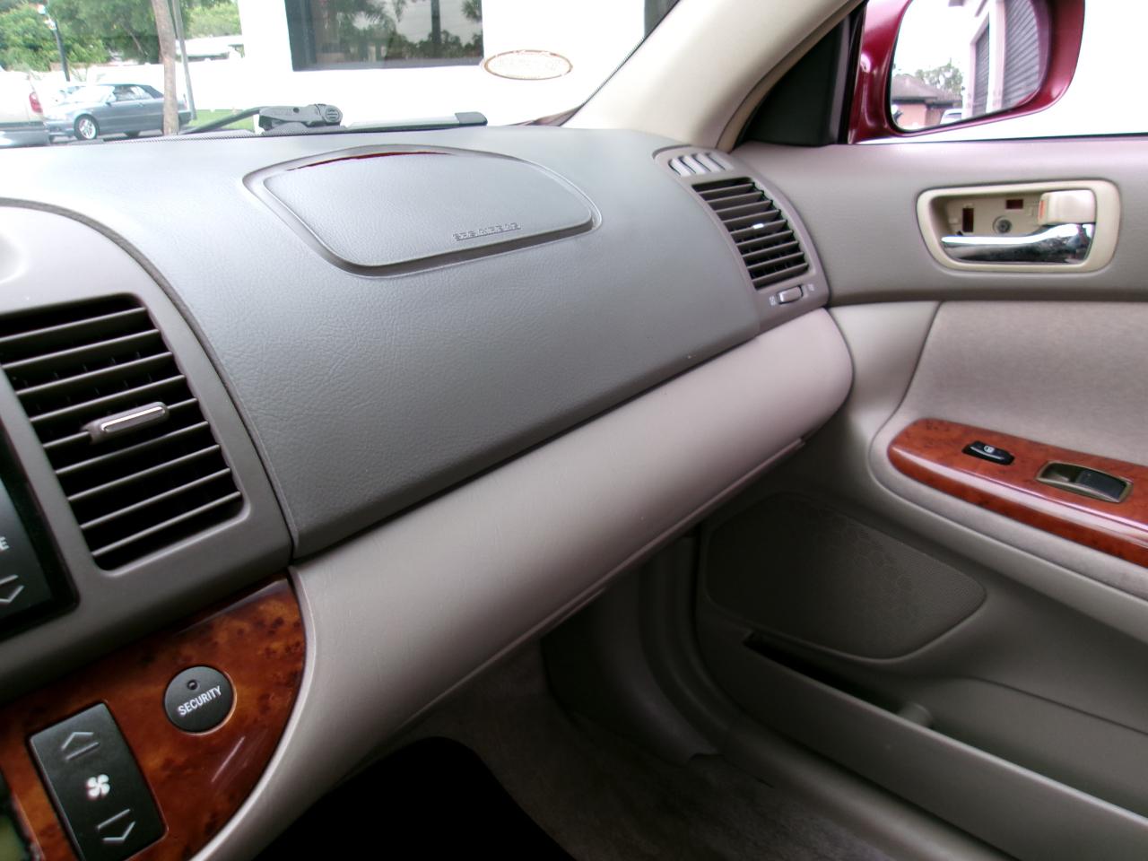 Toyota Camry LE 2002