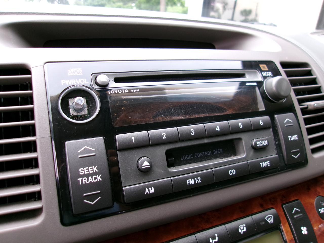 Toyota Camry LE 2002