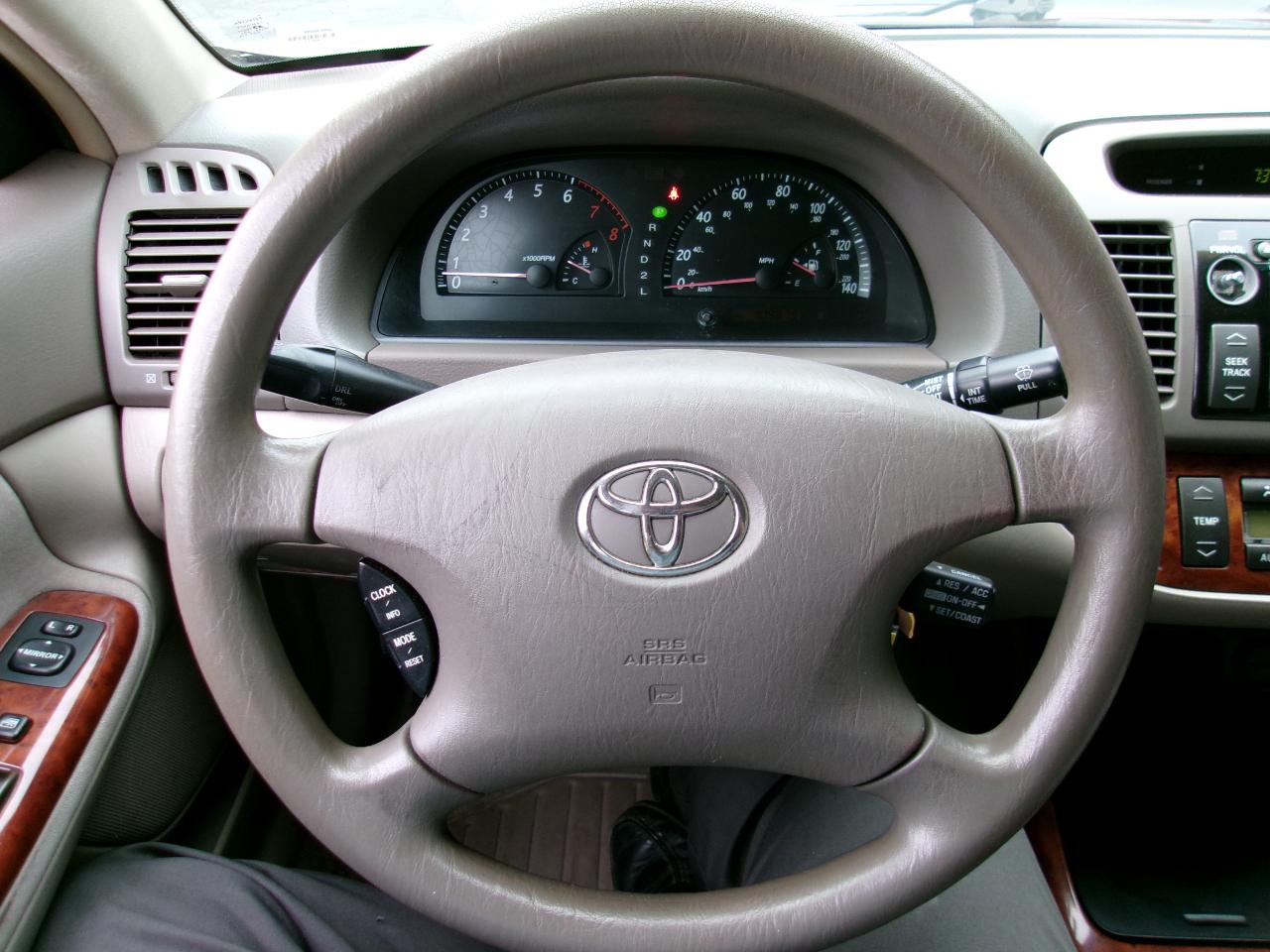 Toyota Camry LE 2002