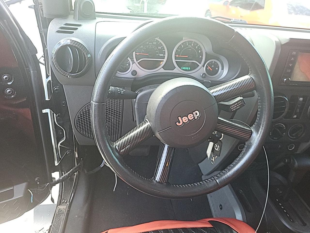 Jeep Wrangler Unlimited Sahara 2WD 2010