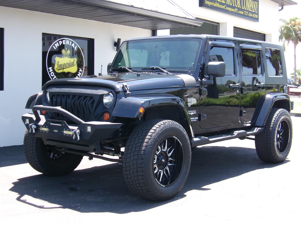 Jeep Wrangler Unlimited Sahara 2WD 2010