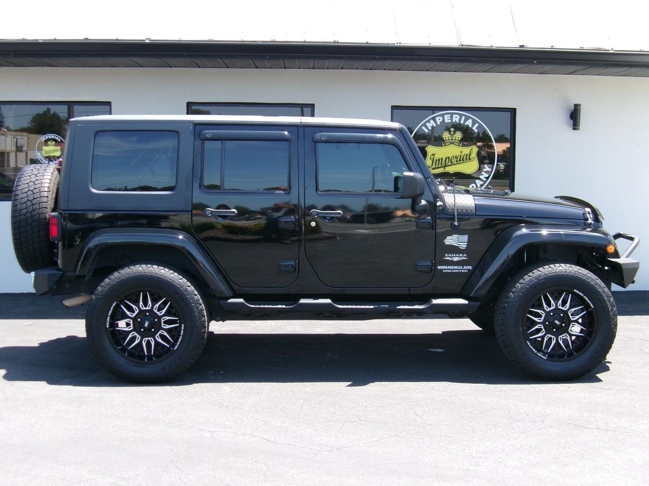 Jeep Wrangler Unlimited Sahara 2WD 2010