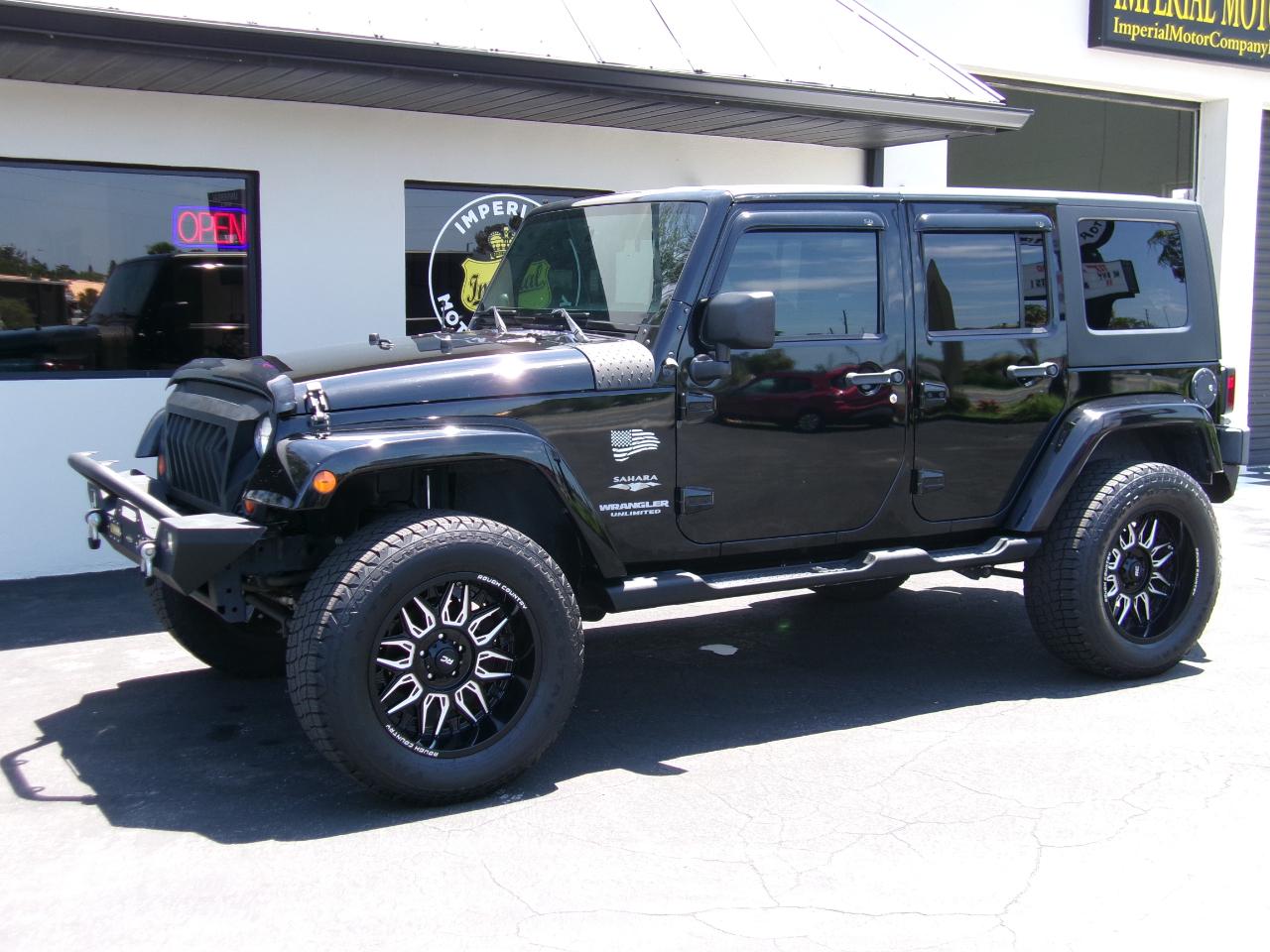 Jeep Wrangler Unlimited Sahara 2WD 2010