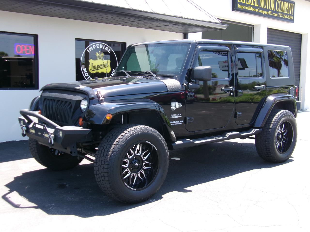 Jeep Wrangler Unlimited Sahara 2WD 2010