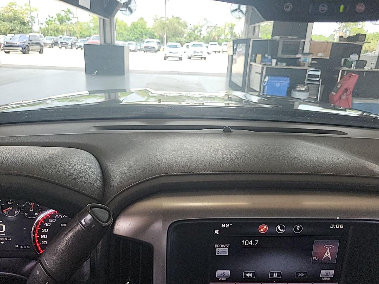 GMC Sierra 1500 Denali Crew Cab Short Box 4WD 2015