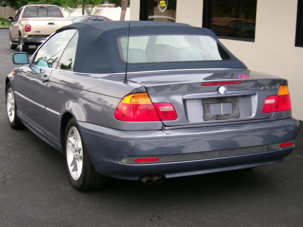 BMW 3-Series 325Ci convertible 2004