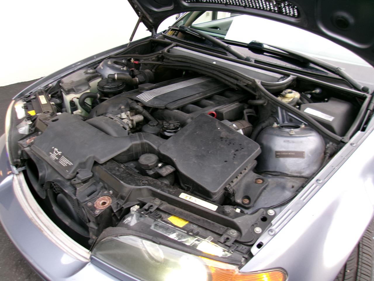 BMW 3-Series 325Ci convertible 2004
