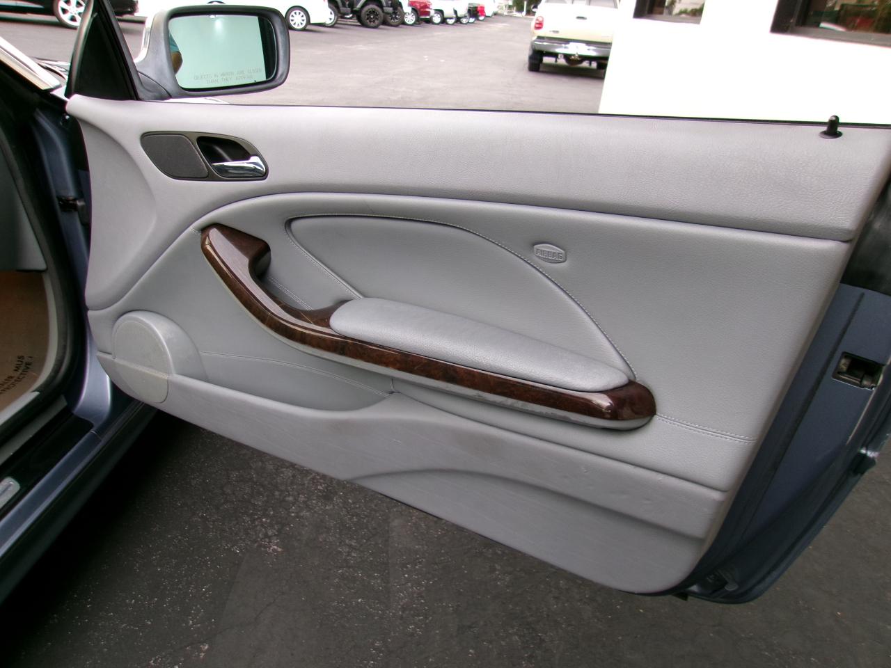 BMW 3-Series 325Ci convertible 2004