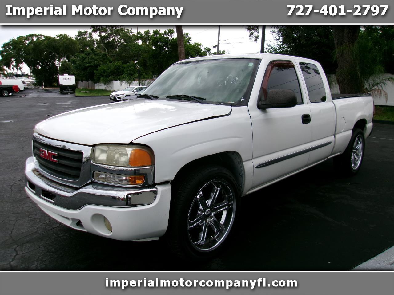 2004 GMC Sierra 1500 SLE Ext. Cab Short Bed 2WD