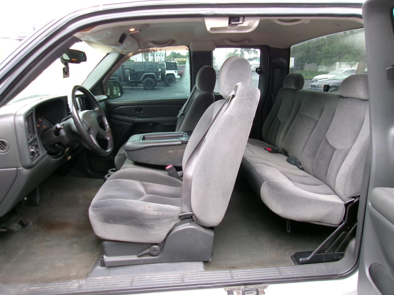 GMC Sierra 1500 SLE Ext. Cab Short Bed 2WD 2004