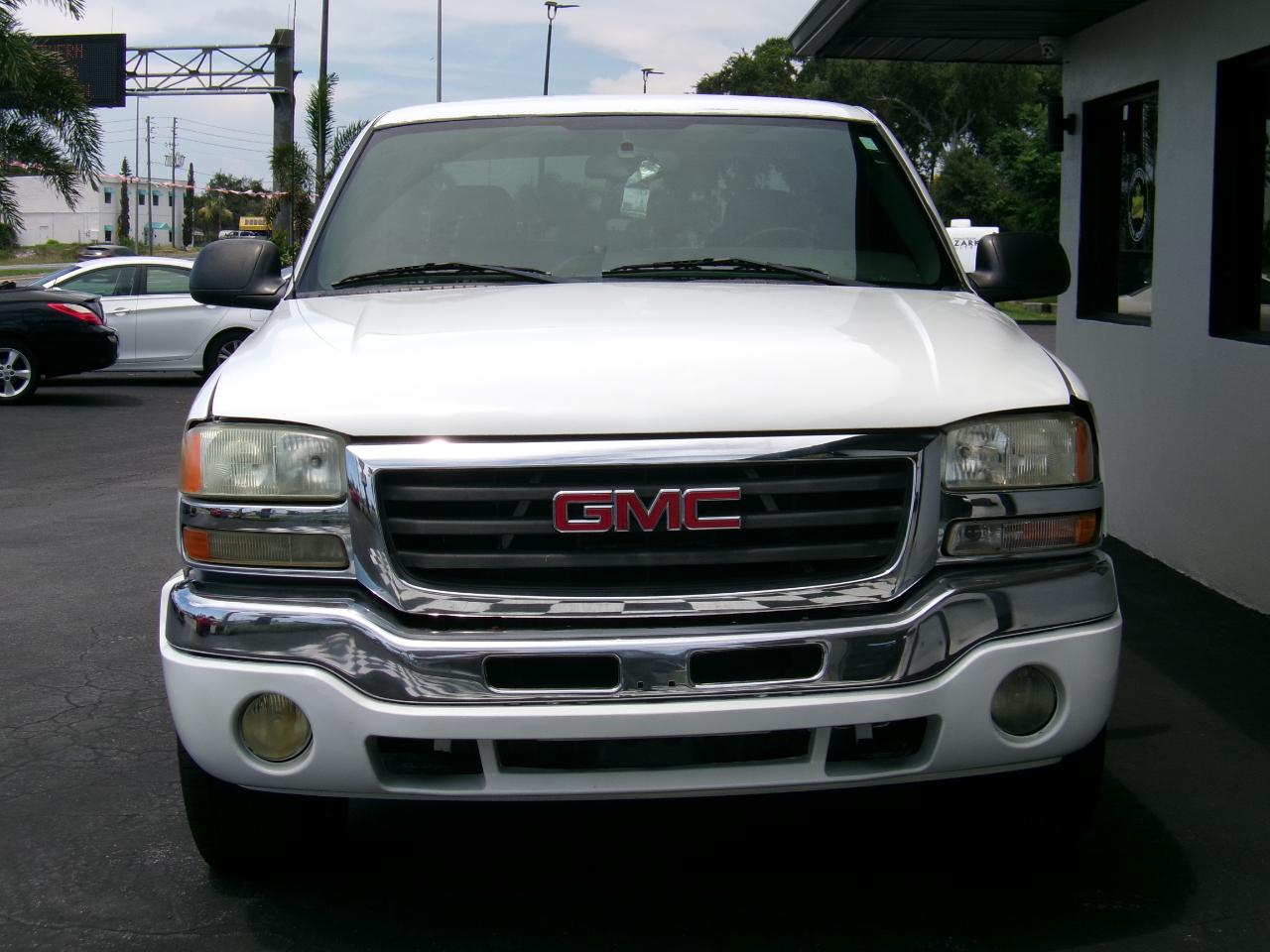 GMC Sierra 1500 SLE Ext. Cab Short Bed 2WD 2004