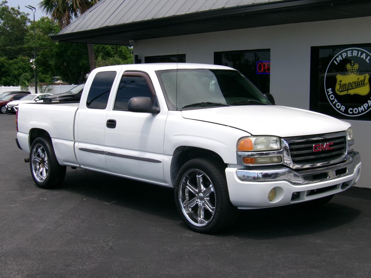 GMC Sierra 1500 SLE Ext. Cab Short Bed 2WD 2004