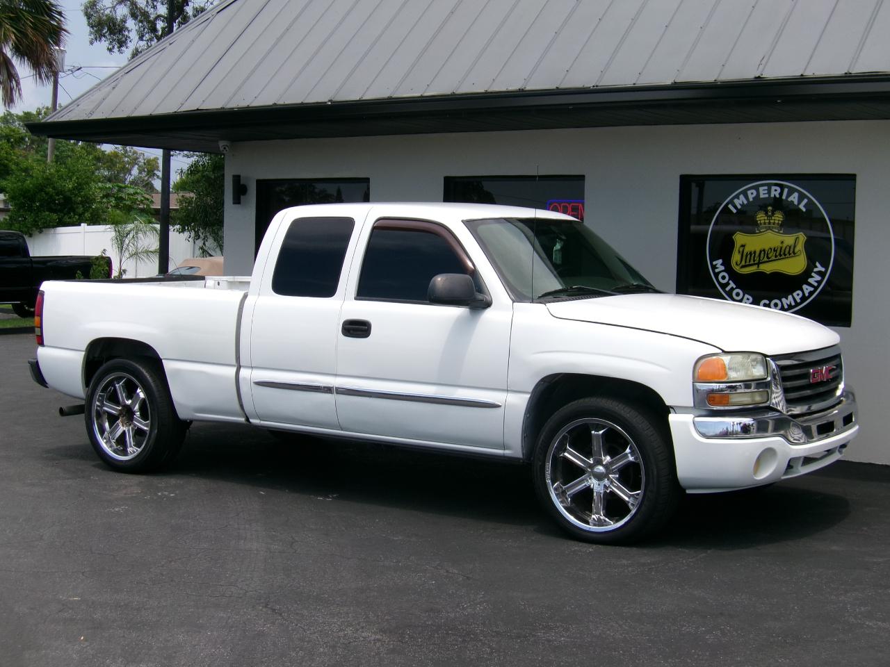 GMC Sierra 1500 SLE Ext. Cab Short Bed 2WD 2004
