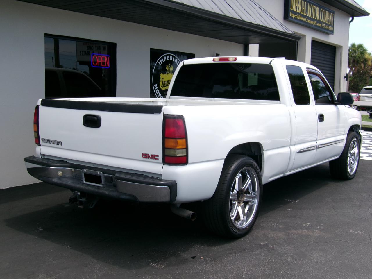 GMC Sierra 1500 SLE Ext. Cab Short Bed 2WD 2004