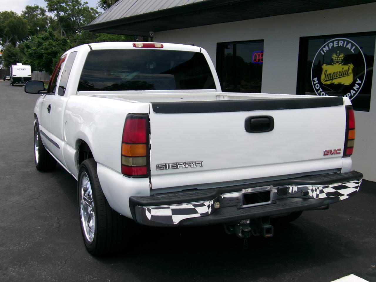 GMC Sierra 1500 SLE Ext. Cab Short Bed 2WD 2004