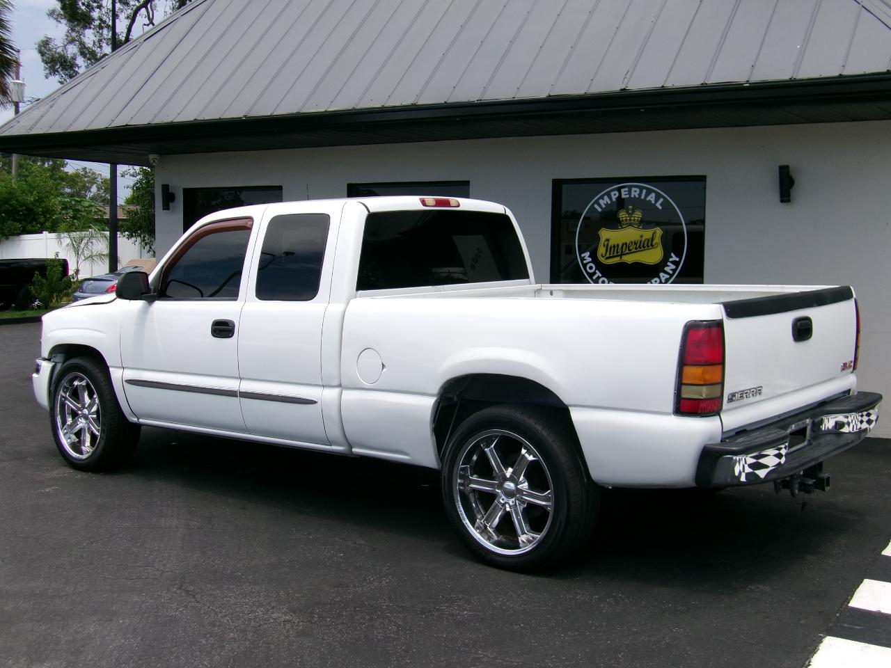 GMC Sierra 1500 SLE Ext. Cab Short Bed 2WD 2004