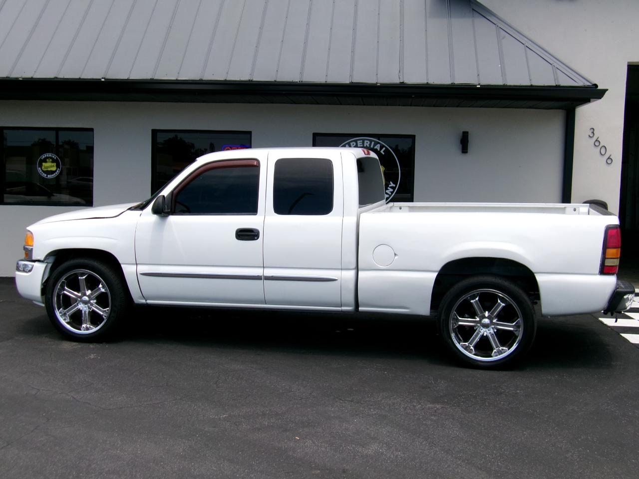 GMC Sierra 1500 SLE Ext. Cab Short Bed 2WD 2004