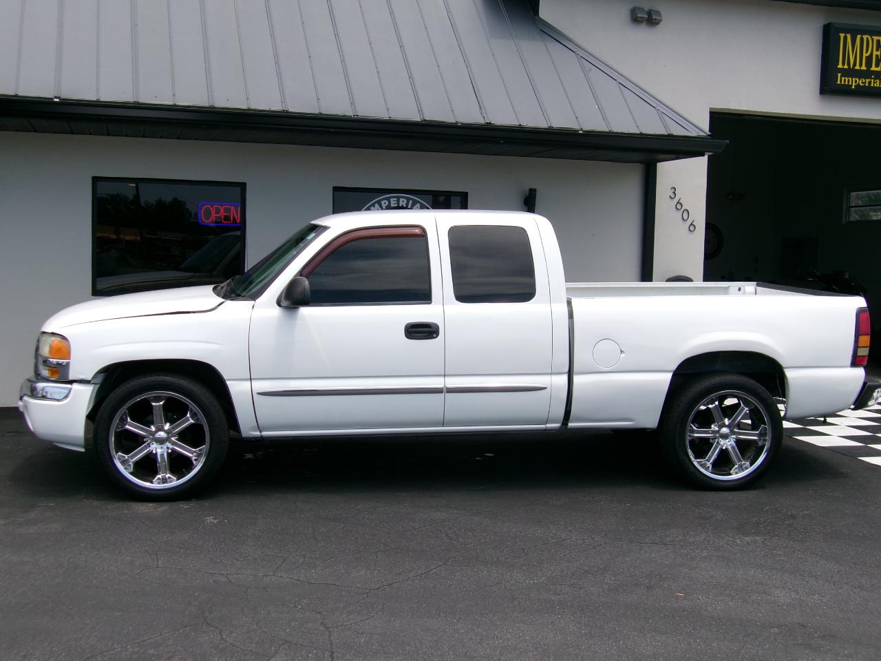 GMC Sierra 1500 SLE Ext. Cab Short Bed 2WD 2004