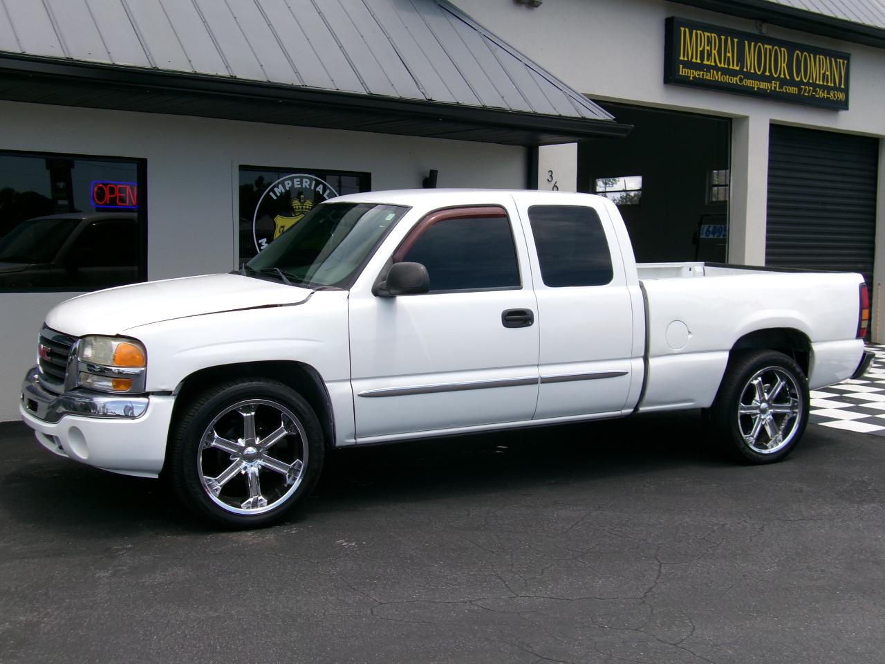 GMC Sierra 1500 SLE Ext. Cab Short Bed 2WD 2004