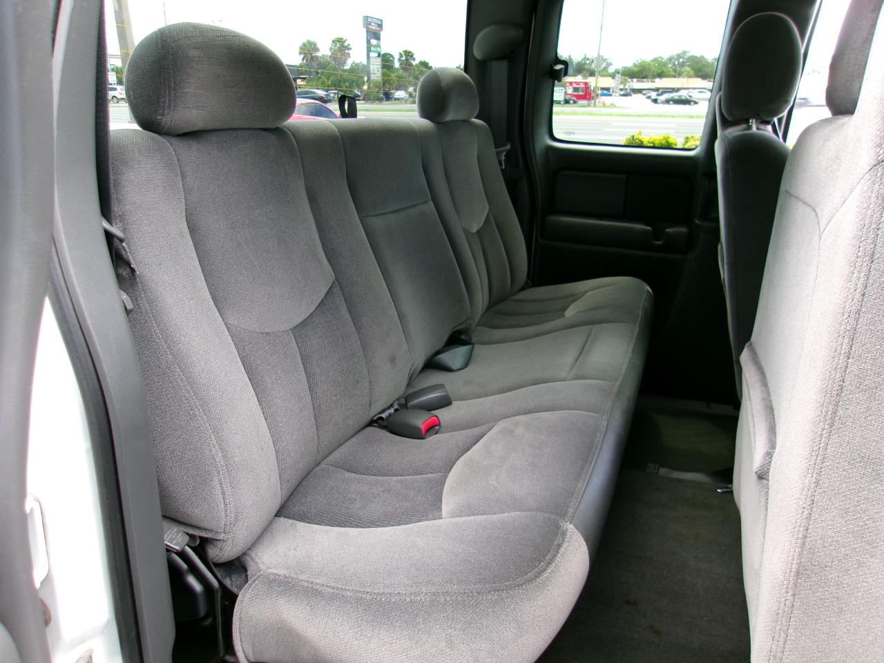 GMC Sierra 1500 SLE Ext. Cab Short Bed 2WD 2004