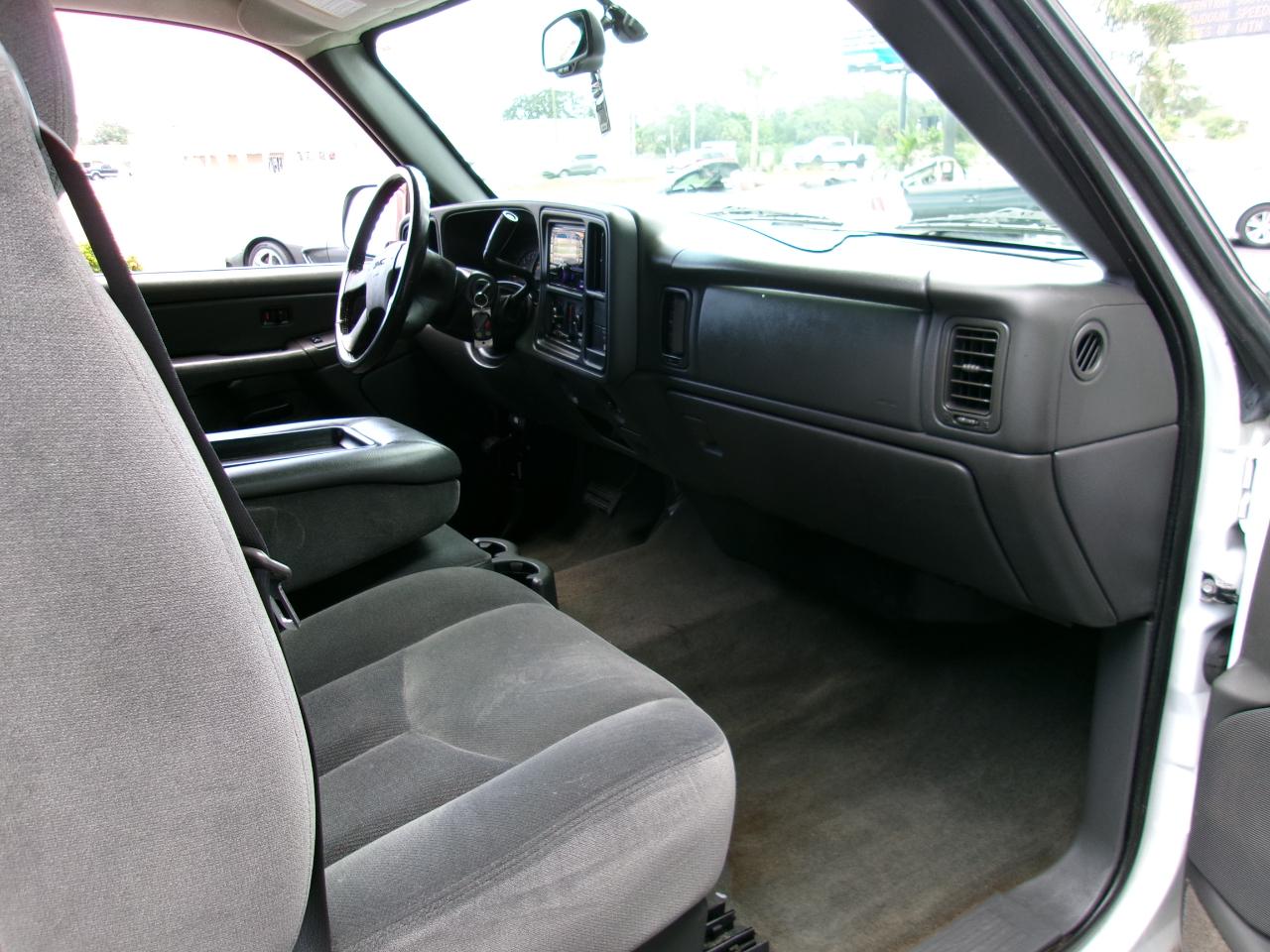 GMC Sierra 1500 SLE Ext. Cab Short Bed 2WD 2004