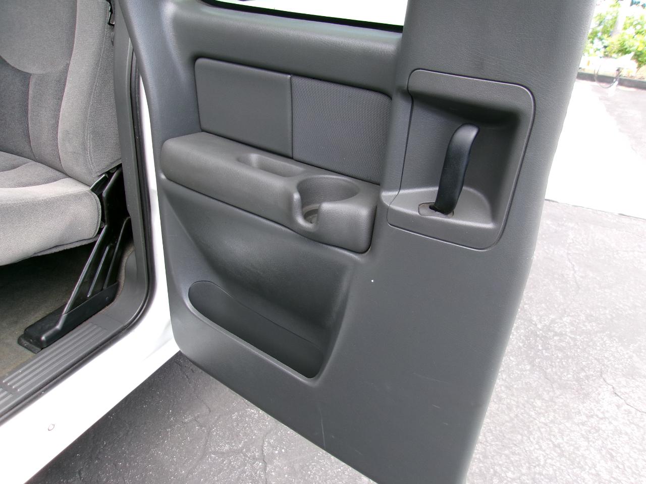 GMC Sierra 1500 SLE Ext. Cab Short Bed 2WD 2004