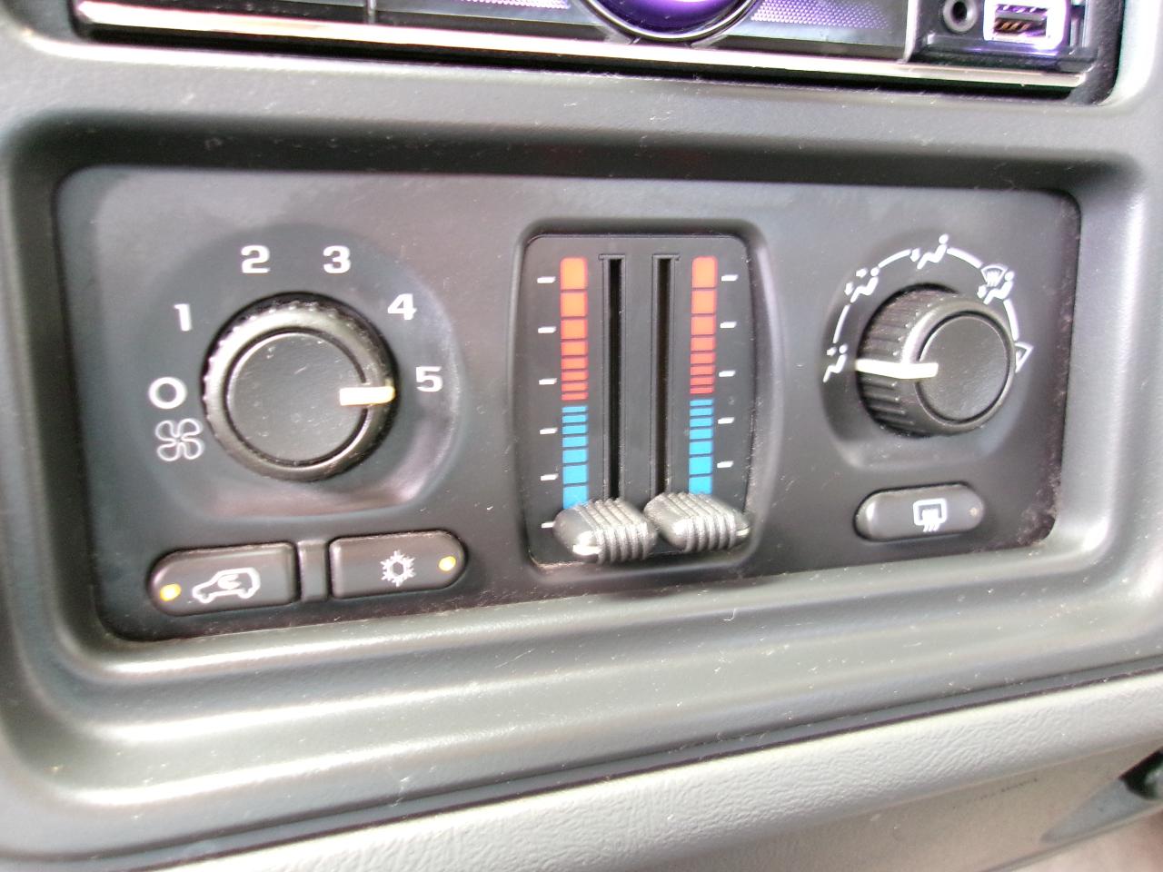 GMC Sierra 1500 SLE Ext. Cab Short Bed 2WD 2004