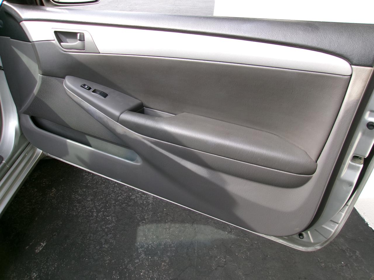 Toyota Camry Solara SE Convertible 2004