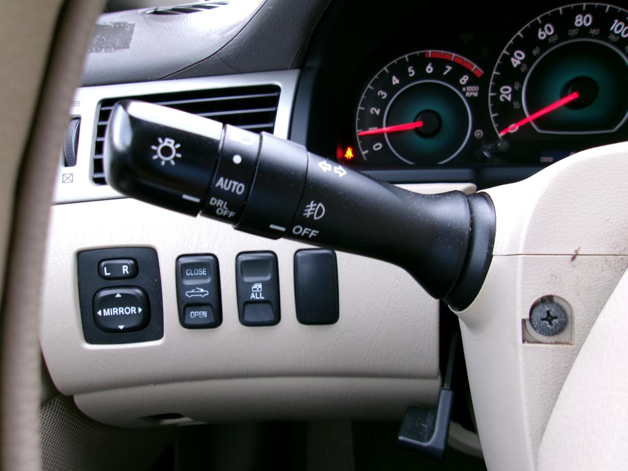 Toyota Camry Solara SE 2D Convertible V6 2008