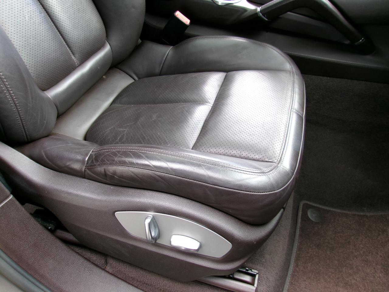 Porsche Cayenne Hybrid S 2012