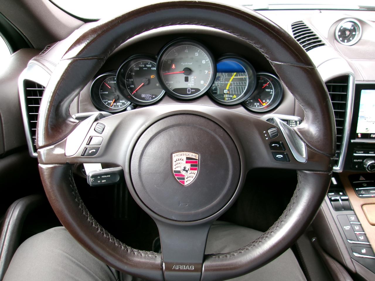 Porsche Cayenne Hybrid S 2012