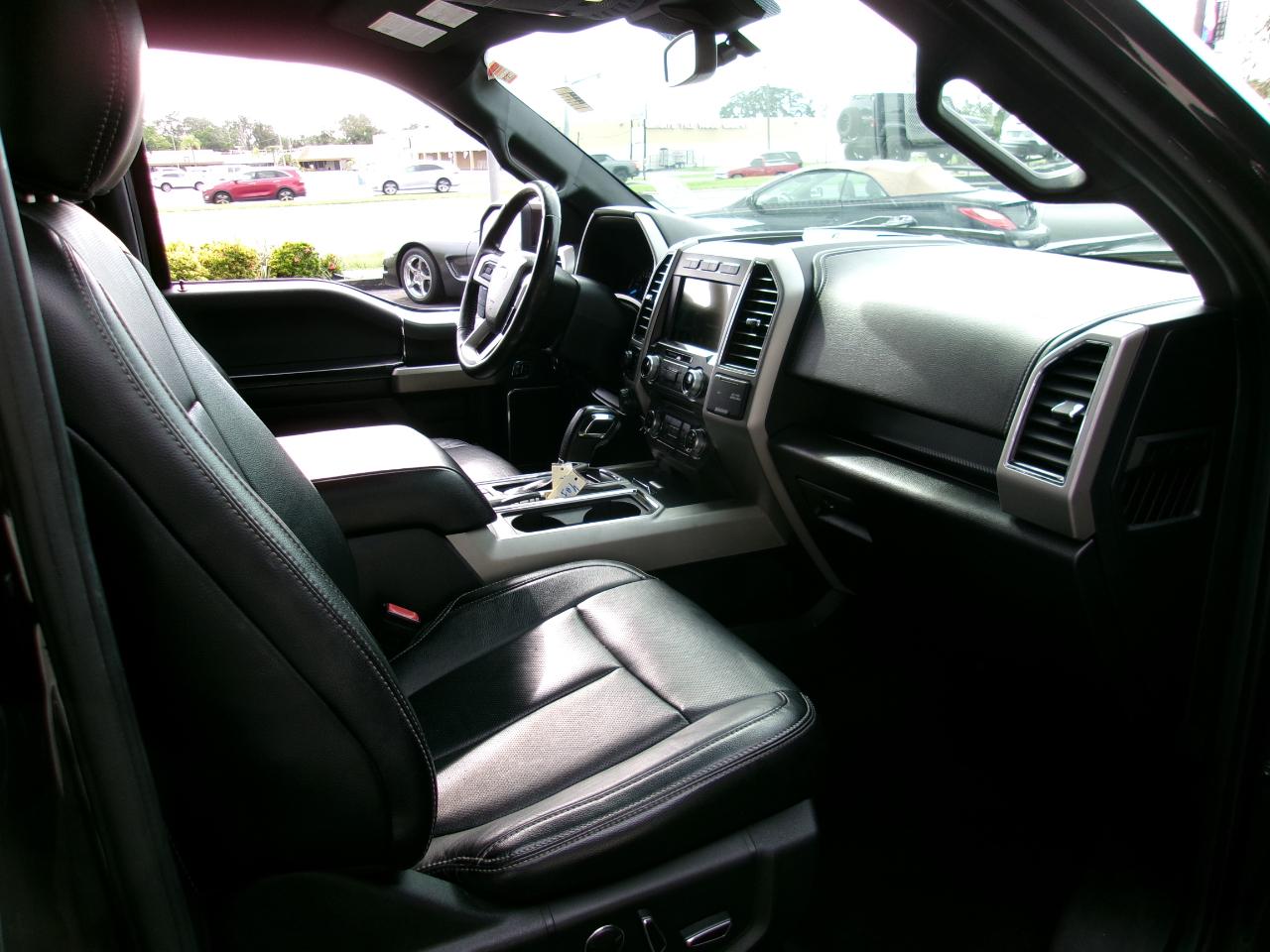 Ford F-150 Lariat 4WD SuperCrew 5.5' Box 2018