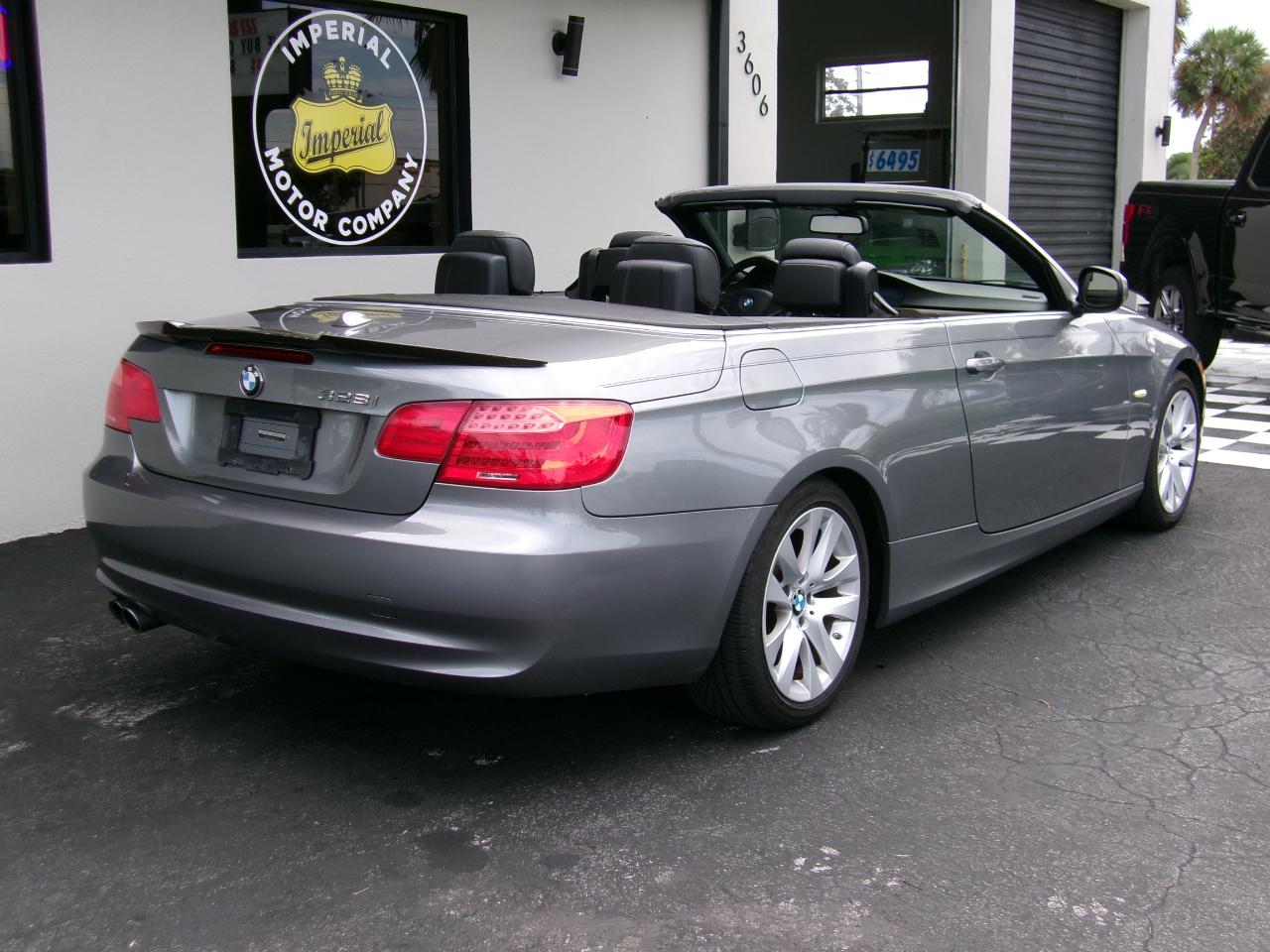 BMW 3-Series 328i Convertible 2011