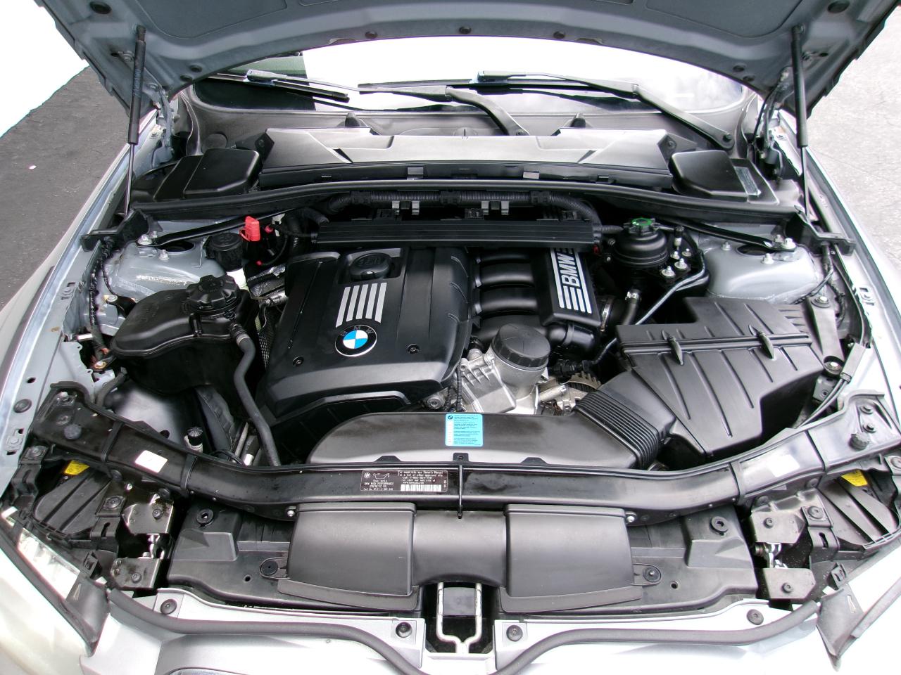 BMW 3-Series 328i Convertible 2011