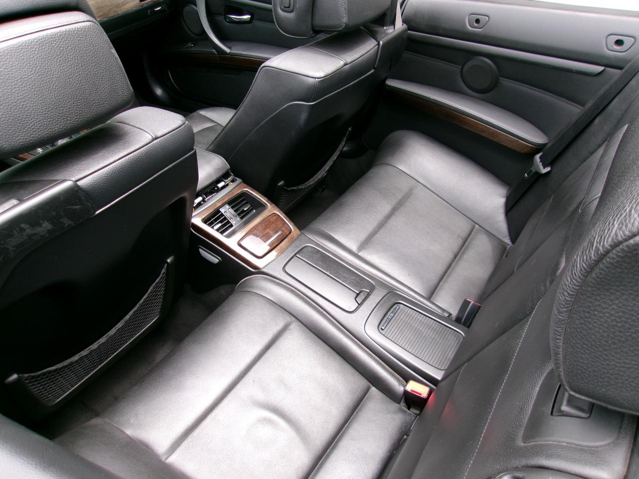 BMW 3-Series 328i Convertible 2011