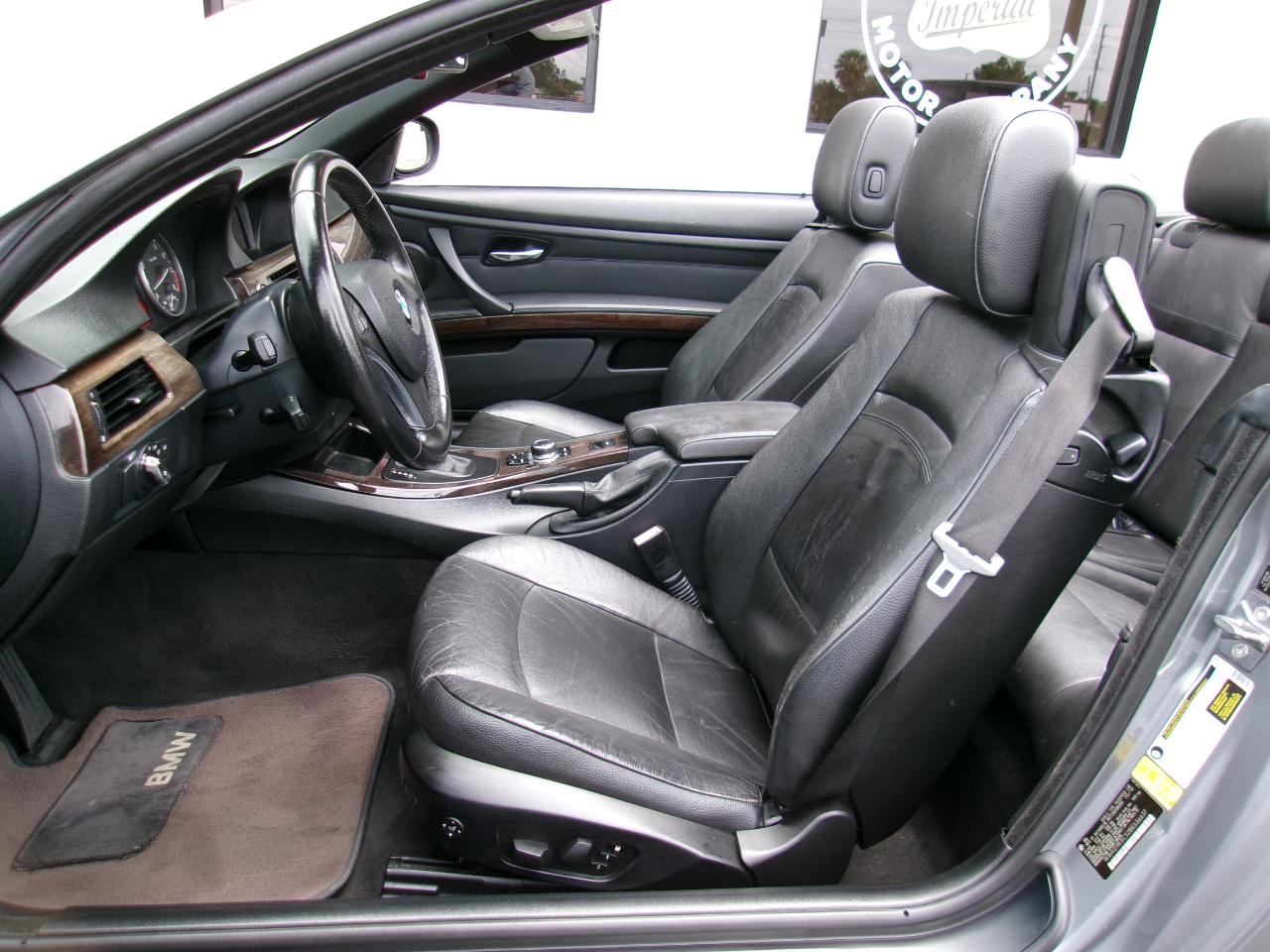 BMW 3-Series 328i Convertible 2011