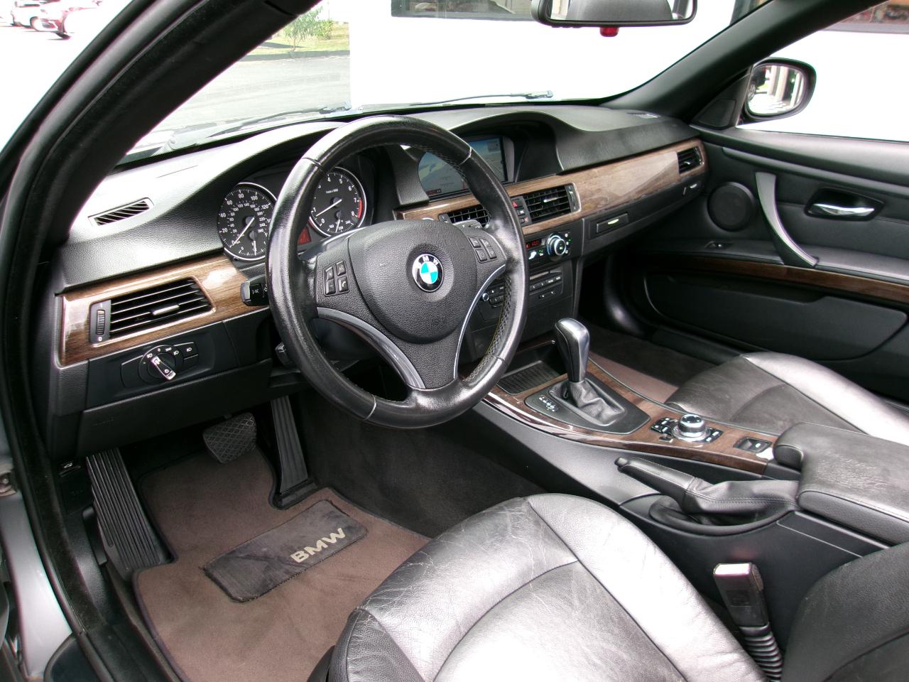 BMW 3-Series 328i Convertible 2011