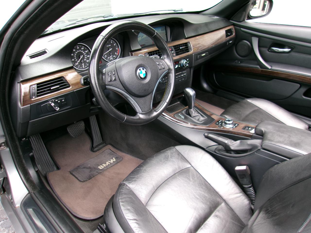 BMW 3-Series 328i Convertible 2011