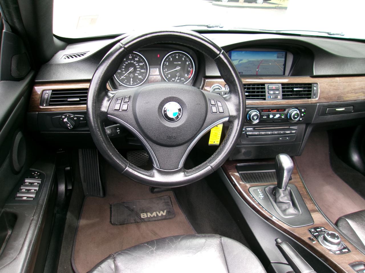BMW 3-Series 328i Convertible 2011