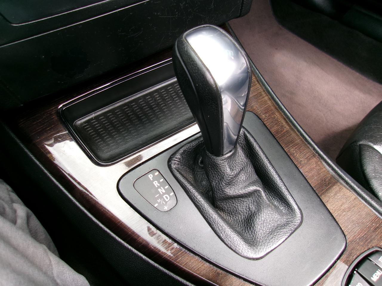 BMW 3-Series 328i Convertible 2011
