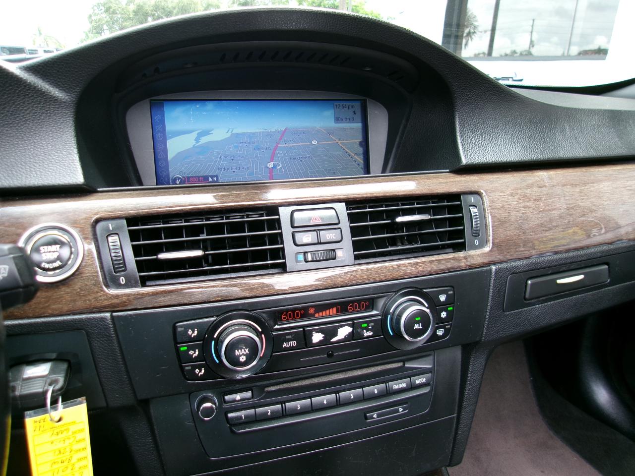 BMW 3-Series 328i Convertible 2011