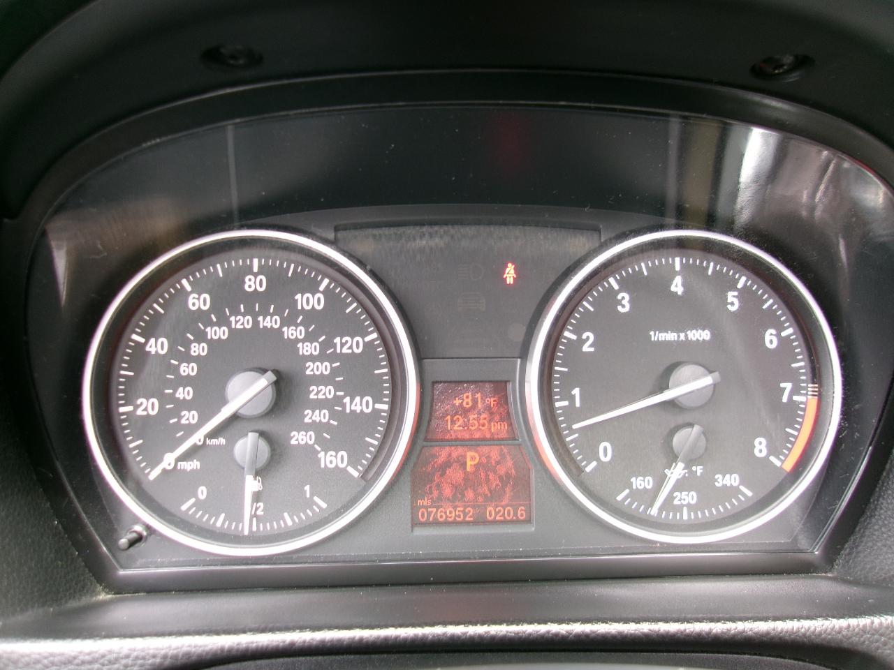 BMW 3-Series 328i Convertible 2011