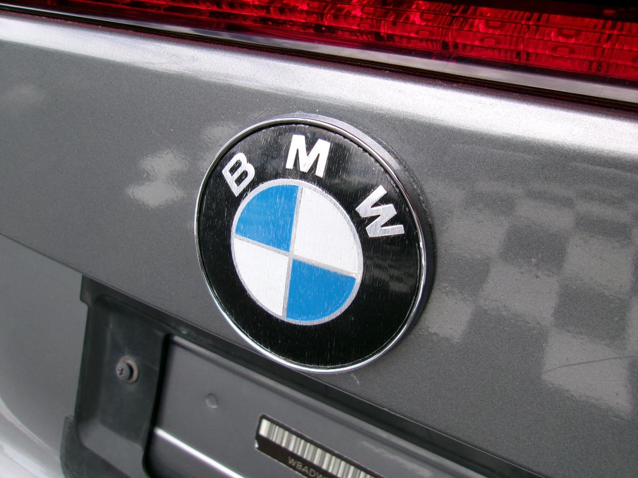 BMW 3-Series 328i Convertible 2011