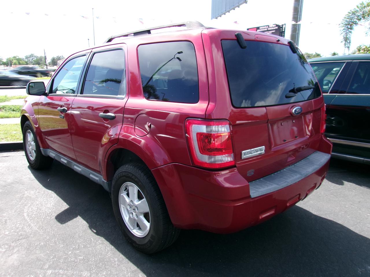 Ford Escape XLT FWD 2012