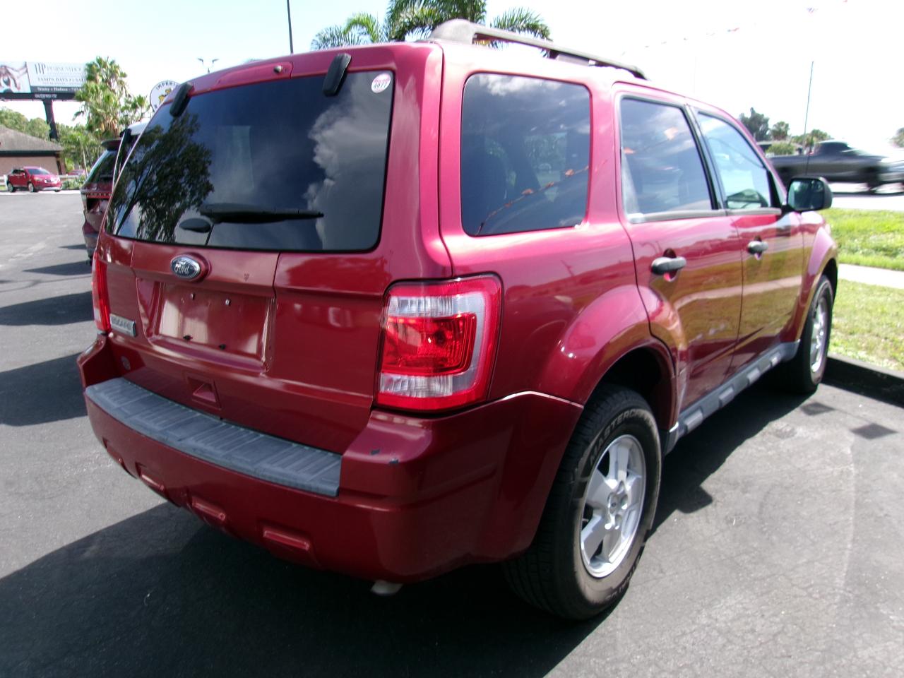 Ford Escape XLT FWD 2012
